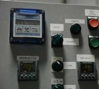 Figures 2 and 3: Brew kettles at Two Brothers Brewing Co. are heated with steam. Closed-loop temperature controllers adjust flow to maintain optimum temperature. Courtesy: Control Engineering